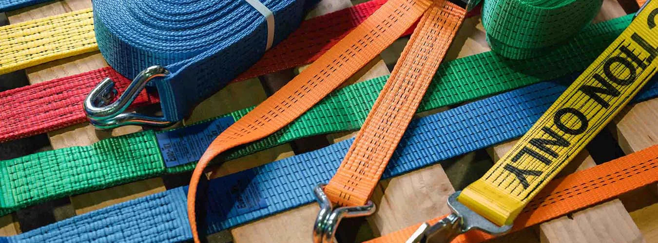 How to Use a Ratchet Strap Correctly